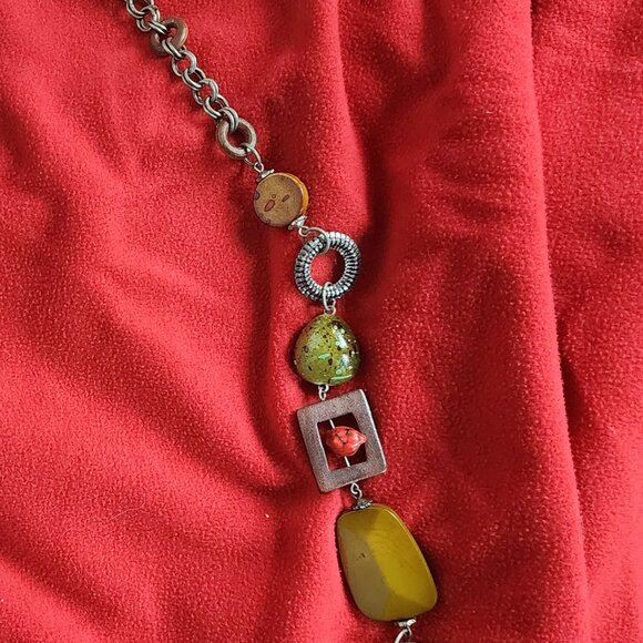 Chico's Vtg Red Green Earth Tone Mix Media Wood Metal Circle Square 38" Necklace - Picture 12 of 16